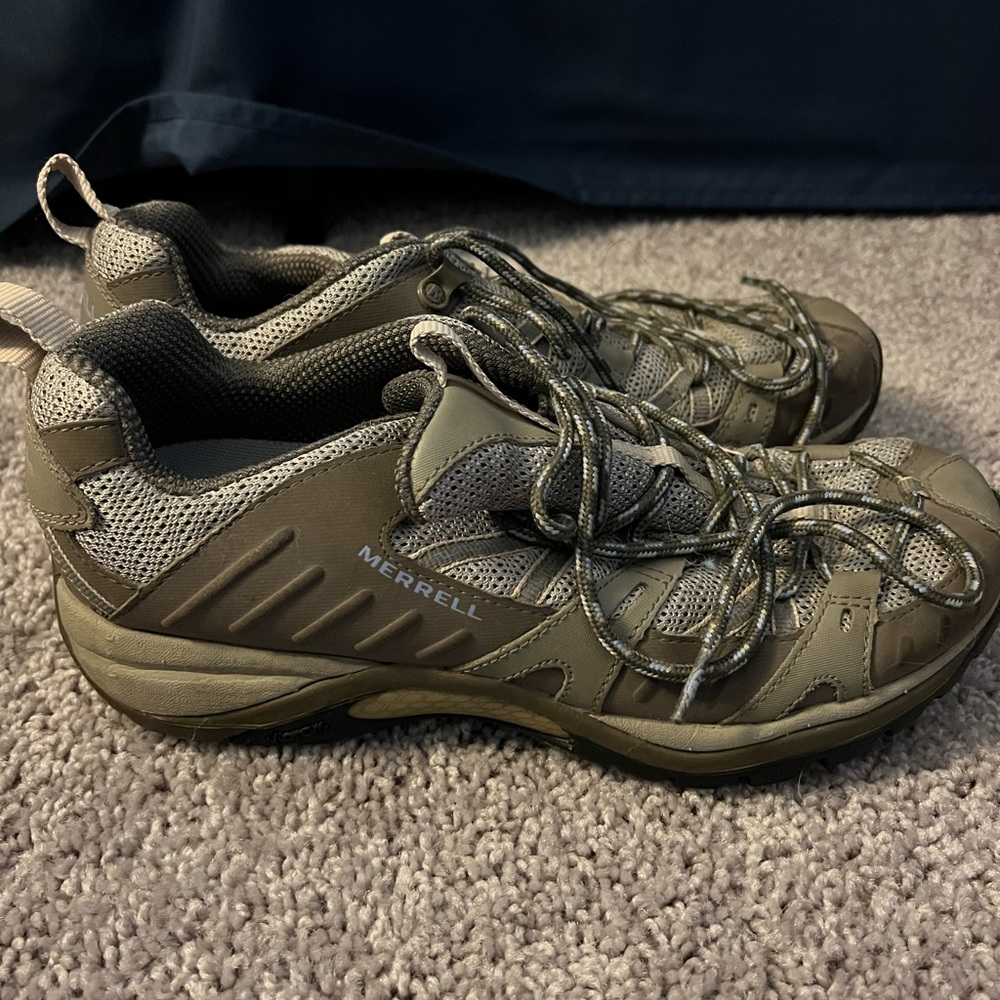 Merrell Sneakers